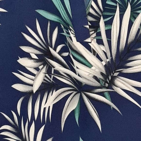 NWOT!! Blue Tropical Print Top - Picture 5 of 7